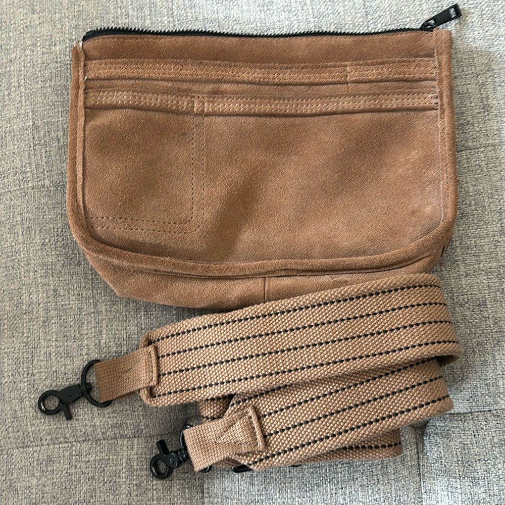 Nice Pack brown suede crossbody